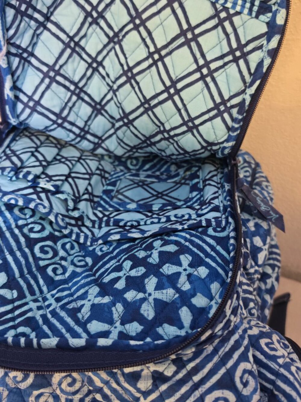 Vera Bradley Cuban Tiles Leighton Backpack Bookbag Small Travel Carry On Blue - Picture 8 of 12